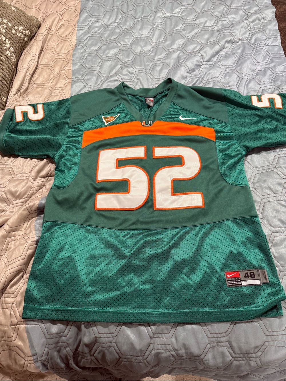 Authentic team issue Nike Miami Hurricanes Ray LEWIS 52 football jersey NCAA XL